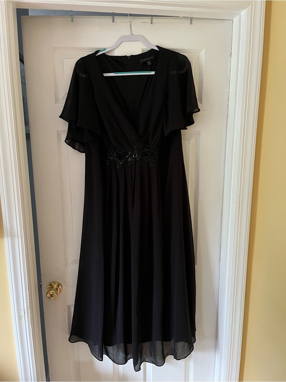 Ever Pretty Black V-Neck Midi Dress with Beaded Waist